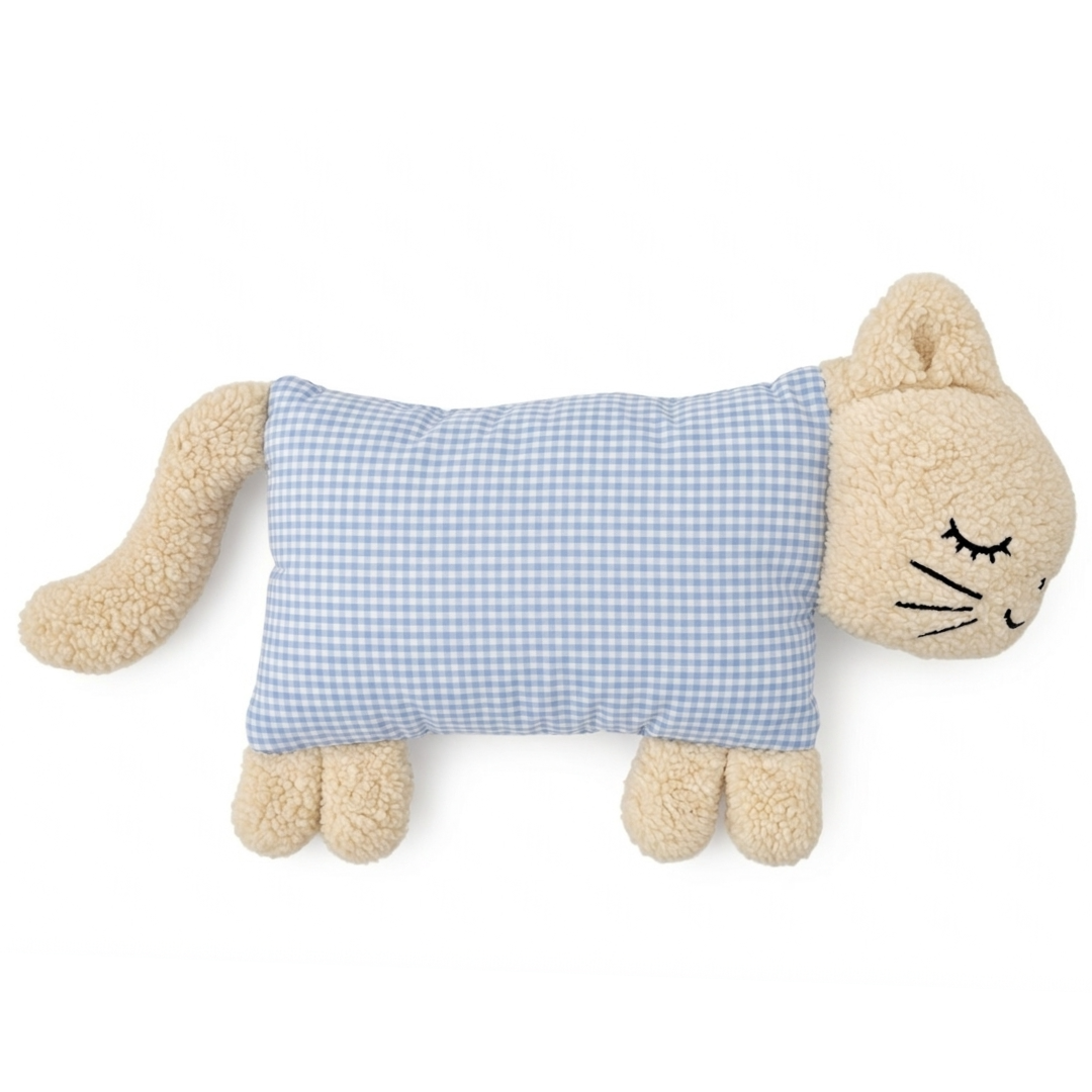 Kuschelkatze in Vichykaro Blau – Musselin-Kuscheltier mit Merinowolle von Die Gräfin