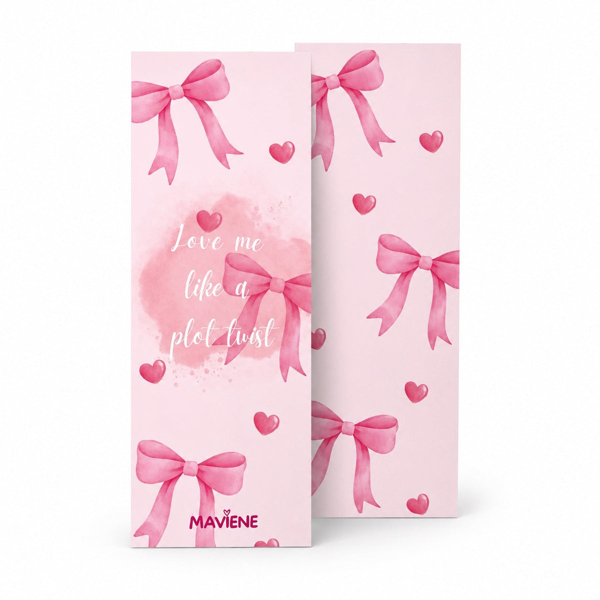 Lesezeichen „Love me like a plot twist“ mit rosa Schleifen